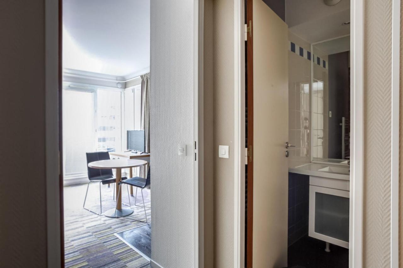 GuestReady - Cozy Studio near Porte de Versailles Metro Issy-les-Moulineaux Exterior foto