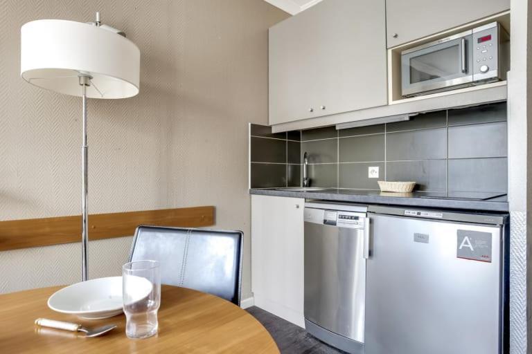 GuestReady - Cozy Studio near Porte de Versailles Metro Issy-les-Moulineaux Exterior foto