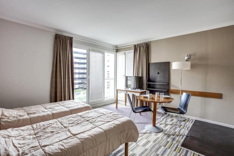 GuestReady - Cozy Studio near Porte de Versailles Metro Issy-les-Moulineaux Exterior foto